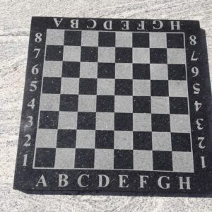 Granitowa szachownica