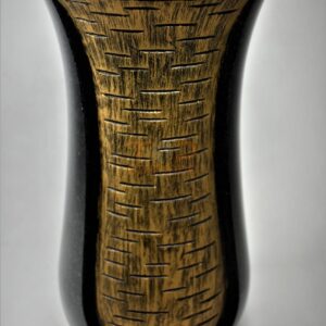 wazon granitowy zdobiony