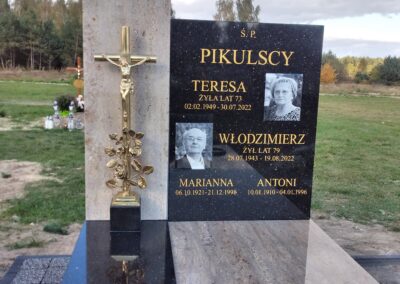 krzyż stojący mosiężny