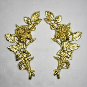 Róża mosiężna na nagrobek