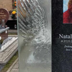 Szkło do nagrobka ze szkrzydłem anioła