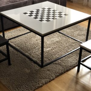 stolik kawowy szachowy