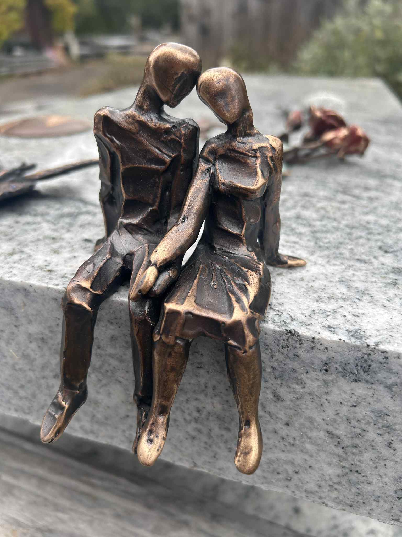 para z brązu na nagrobek