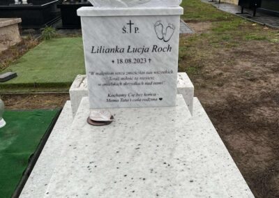 rzeźba aniołka nagrobki