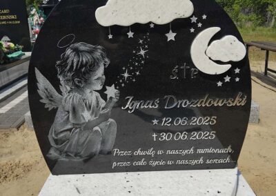 piękne nagrobki dla dzieci